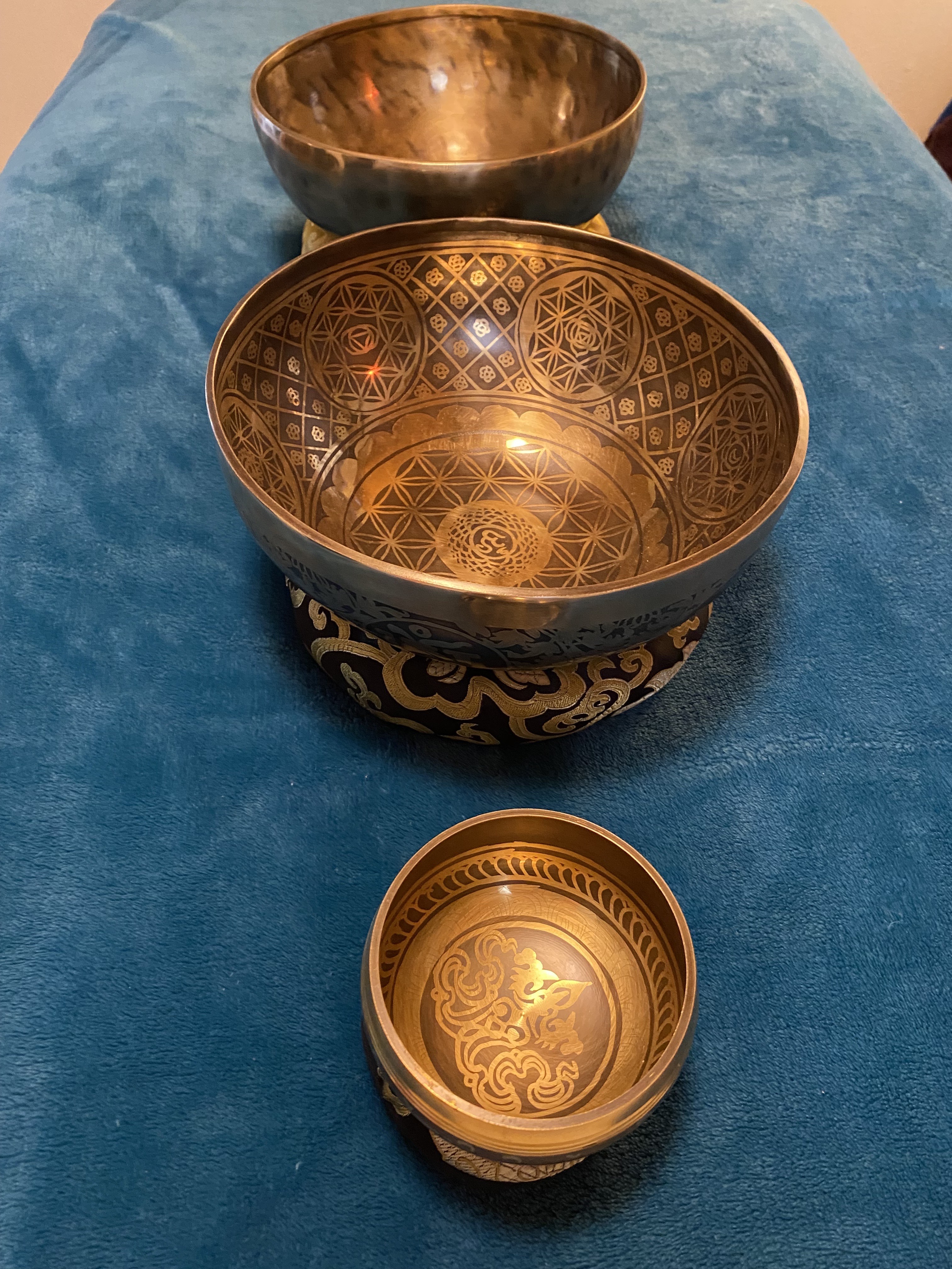 Ornate singing bowls for sound healing